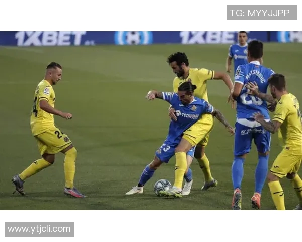 卡奥拉VS对手激战在即谁能在赛场上笑到最后的荣耀之争